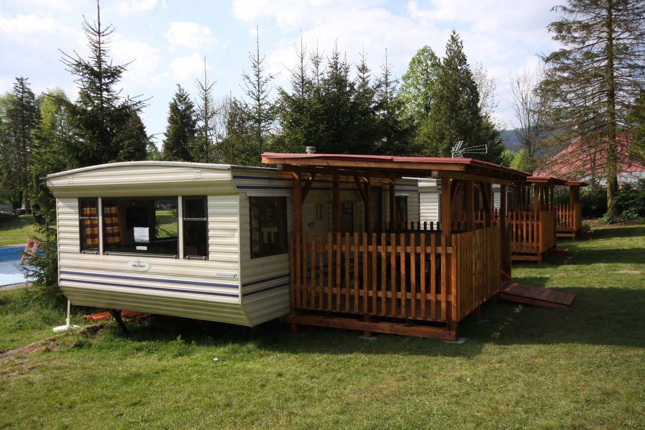 Mobilheim Kemp Rožnov pod Radhoštěm Exteriör bild